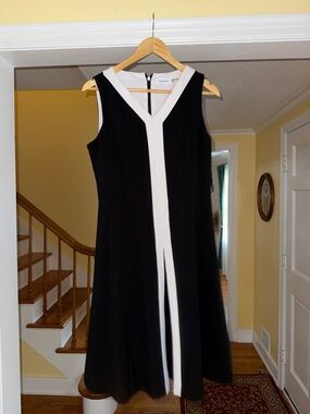 Calvin Klein Black and White Sleeveless V-Neck Midi Dress